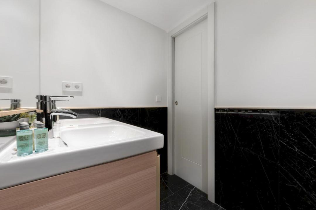 2 Bedrooms 1 Bathroom Furnished - Justicia - Executive Style - Mintystay Madryt Zewnętrze zdjęcie