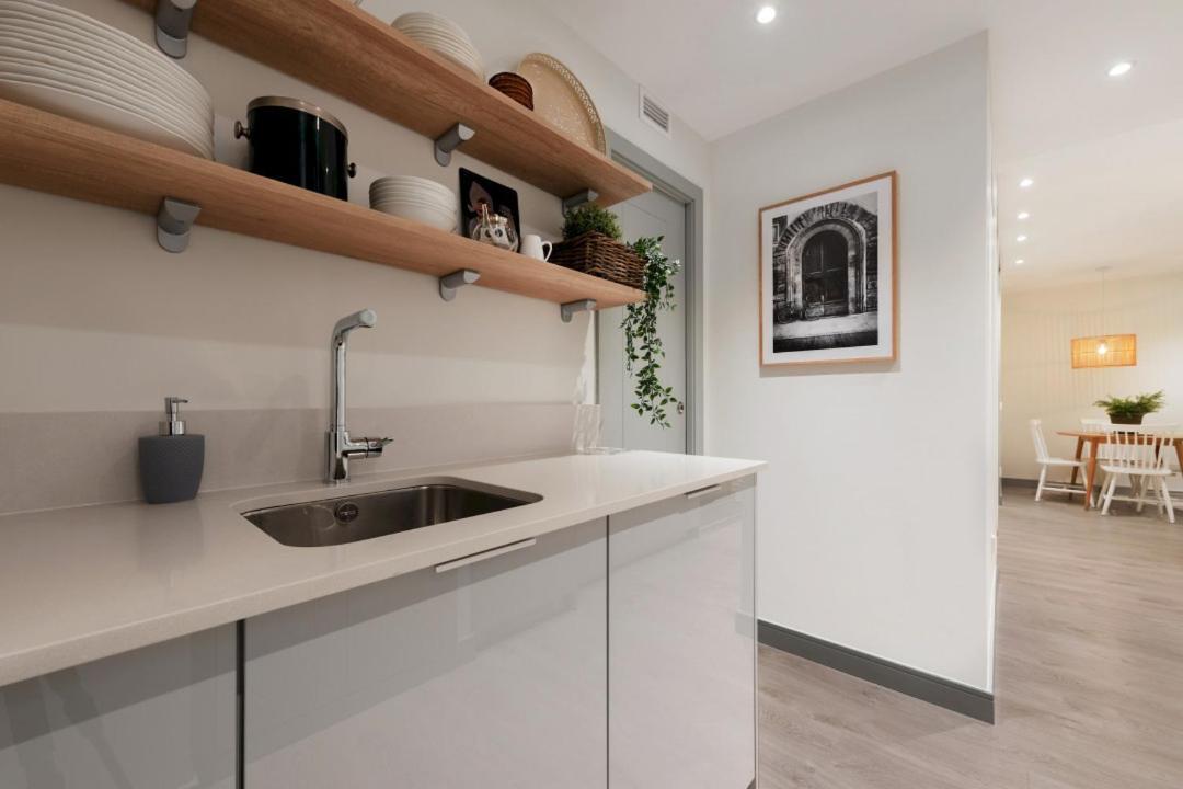 2 Bedrooms 1 Bathroom Furnished - Justicia - Executive Style - Mintystay Madryt Zewnętrze zdjęcie