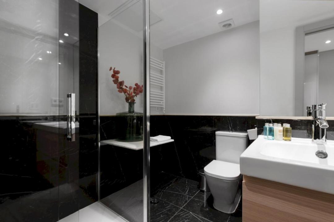 2 Bedrooms 1 Bathroom Furnished - Justicia - Executive Style - Mintystay Madryt Zewnętrze zdjęcie